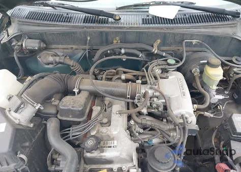 1995 Toyota Tacoma z USA, uszkodzony, nr VIN 4TAUN41B6SZ060076